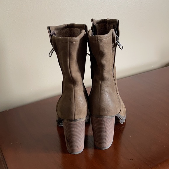 Brown Leather Double Zip Ankle Boot with Lug Sole - Picture 4 of 9